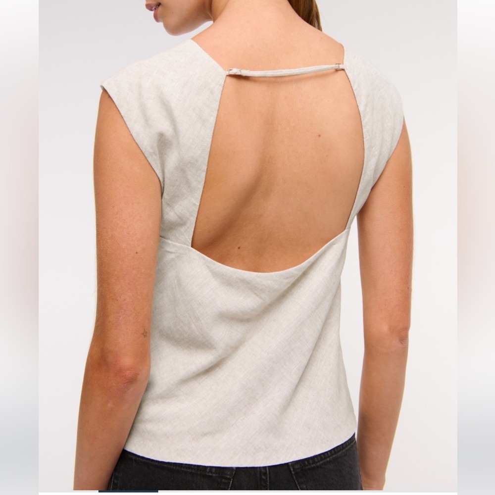 NWT A&F linen blend top